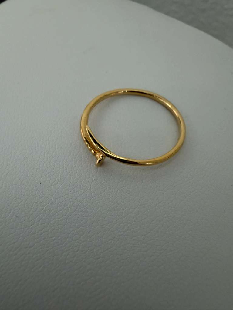Anillo de Clavo