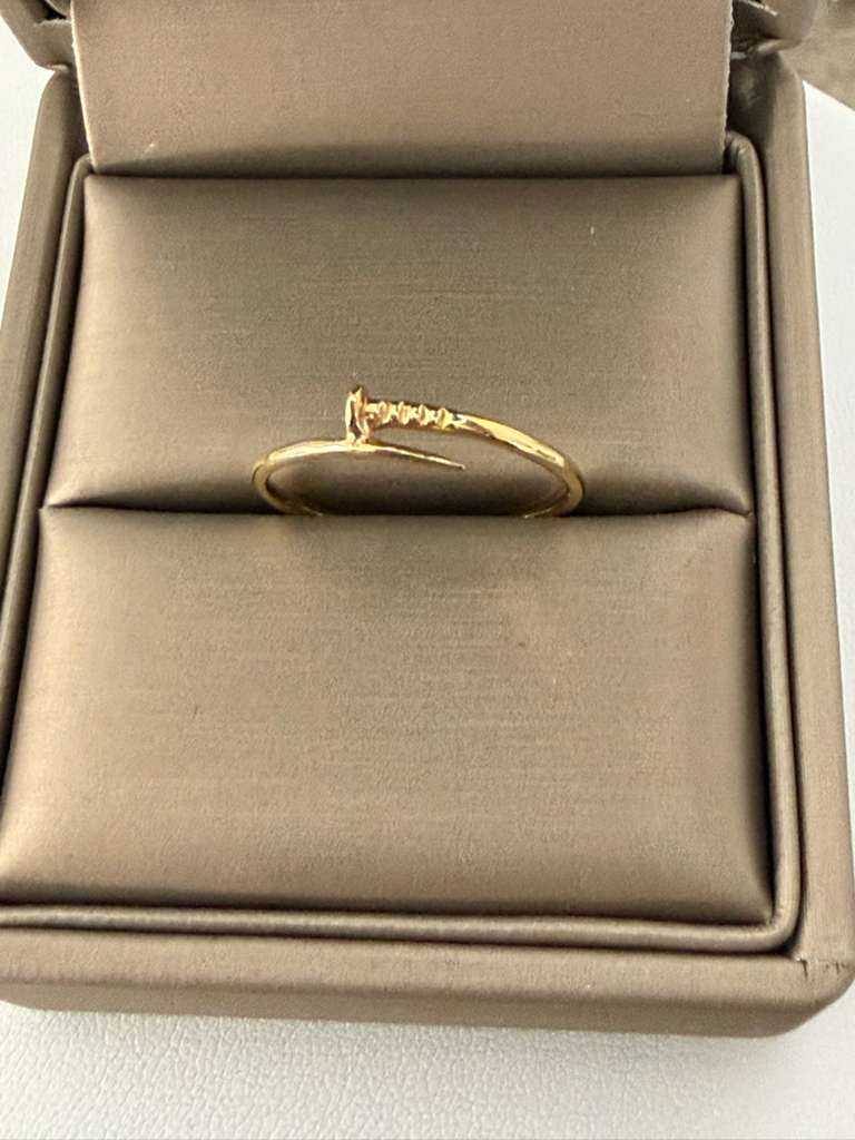 Anillo de Clavo